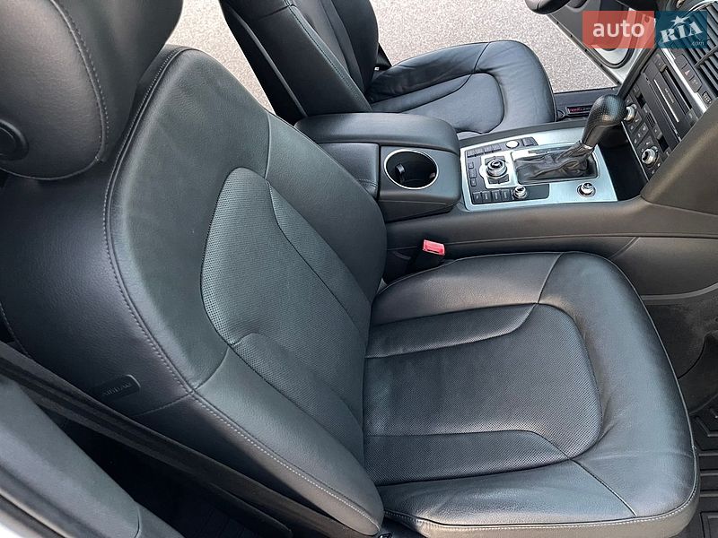 Внедорожник / Кроссовер Audi Q7 2011 в Ровно