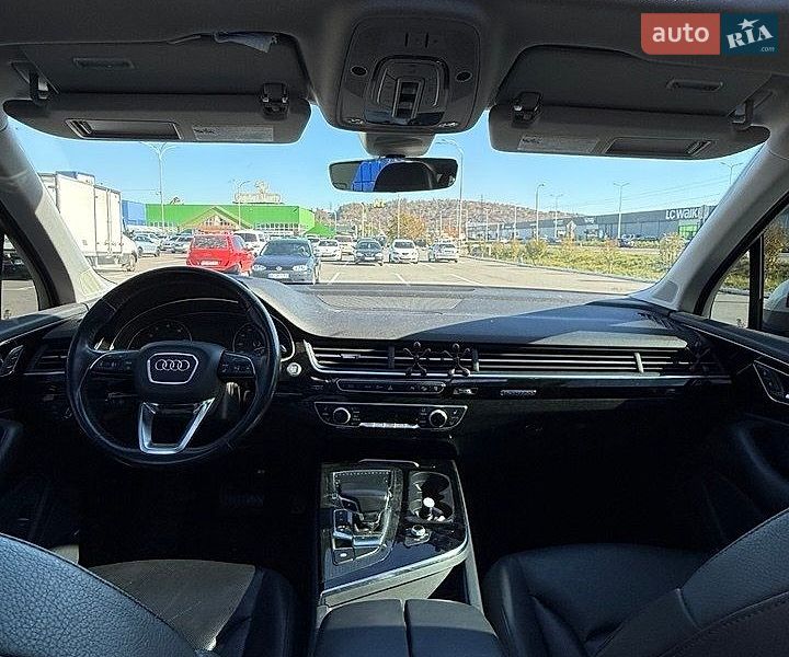 Внедорожник / Кроссовер Audi Q7 2017 в Мукачево