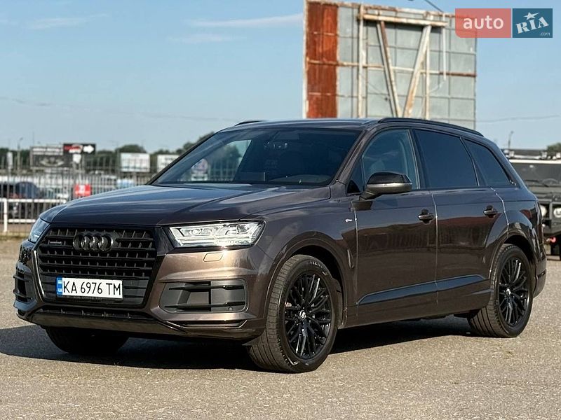 Позашляховик / Кросовер Audi Q7 2016 в Києві