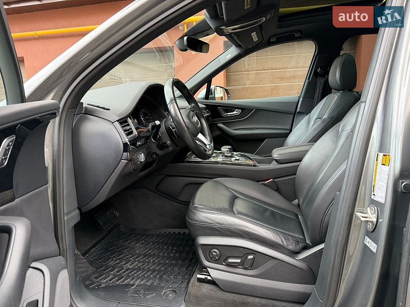 Позашляховик / Кросовер Audi Q7 2016 в Івано-Франківську