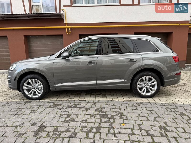 Позашляховик / Кросовер Audi Q7 2016 в Івано-Франківську