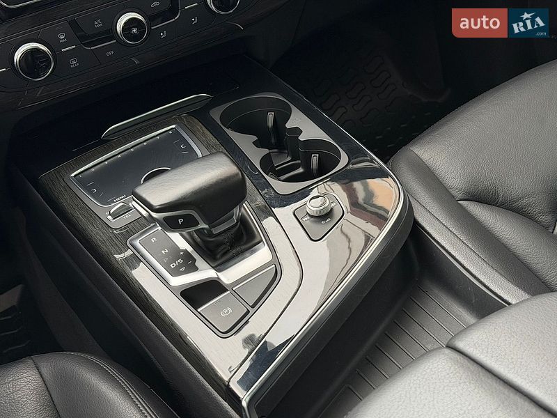 Позашляховик / Кросовер Audi Q7 2016 в Івано-Франківську