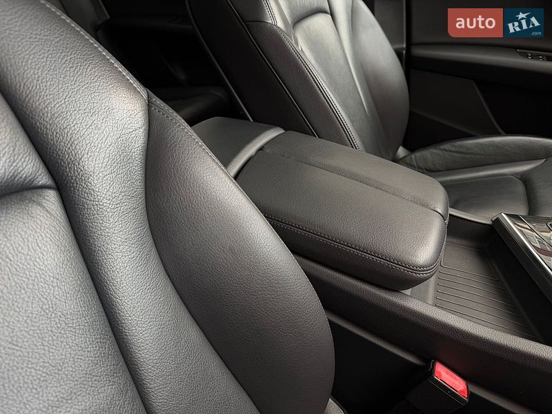 Позашляховик / Кросовер Audi Q7 2016 в Івано-Франківську