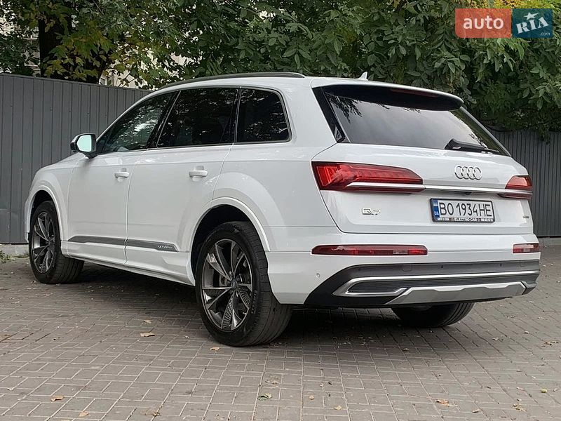 Внедорожник / Кроссовер Audi Q7 2020 в Хмельницком
