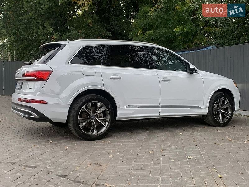 Внедорожник / Кроссовер Audi Q7 2020 в Хмельницком