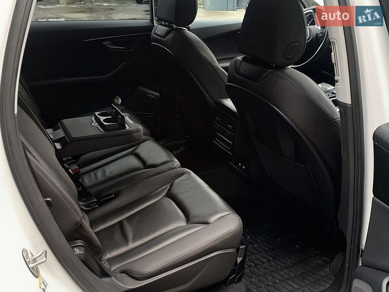 Внедорожник / Кроссовер Audi Q7 2020 в Хмельницком