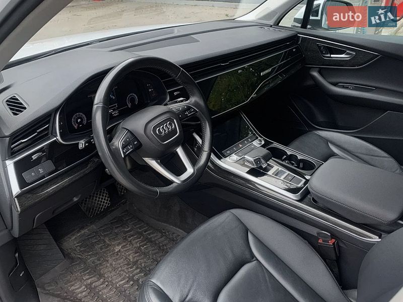 Внедорожник / Кроссовер Audi Q7 2020 в Хмельницком