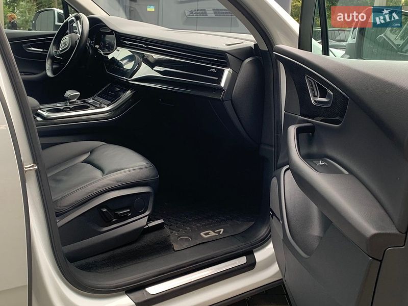 Внедорожник / Кроссовер Audi Q7 2020 в Хмельницком