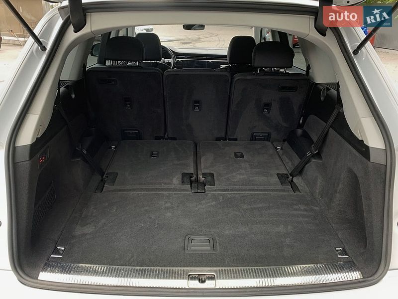 Внедорожник / Кроссовер Audi Q7 2020 в Хмельницком