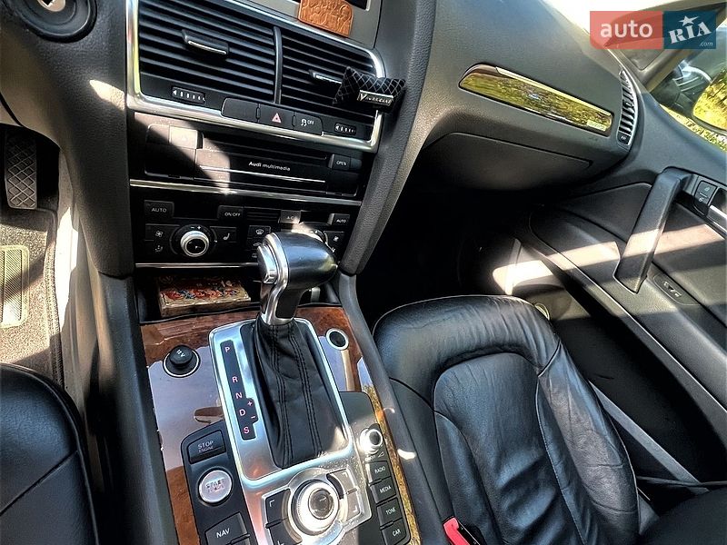 Внедорожник / Кроссовер Audi Q7 2013 в Киеве