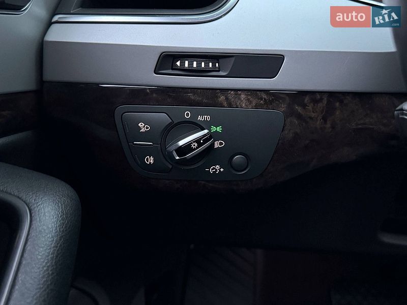 Внедорожник / Кроссовер Audi Q7 2017 в Одессе