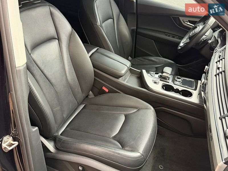 Позашляховик / Кросовер Audi Q7 2019 в Львові