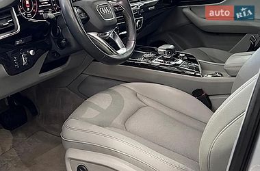 Позашляховик / Кросовер Audi Q7 2016 в Тернополі