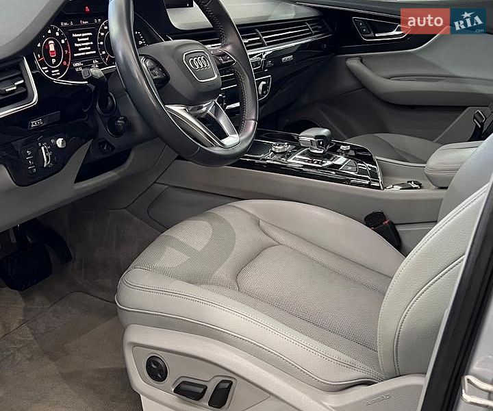 Позашляховик / Кросовер Audi Q7 2016 в Тернополі