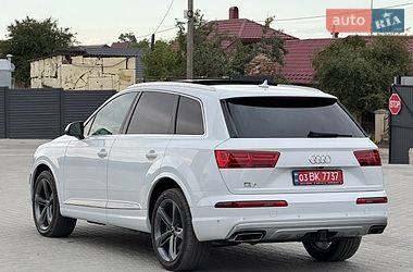Позашляховик / Кросовер Audi Q7 2018 в Дубні фото 7 Позашляховик / Кросовер Audi Q7 2018 в Дубні