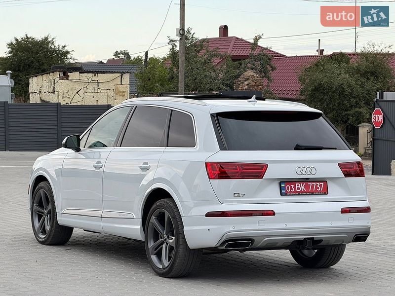 Позашляховик / Кросовер Audi Q7 2018 в Дубні фото 7 Позашляховик / Кросовер Audi Q7 2018 в Дубні