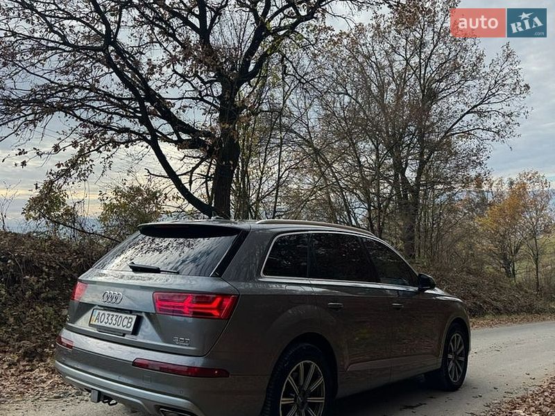 Внедорожник / Кроссовер Audi Q7 2016 в Тячеве