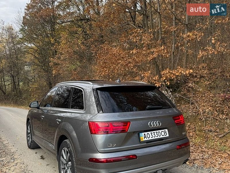 Внедорожник / Кроссовер Audi Q7 2016 в Тячеве