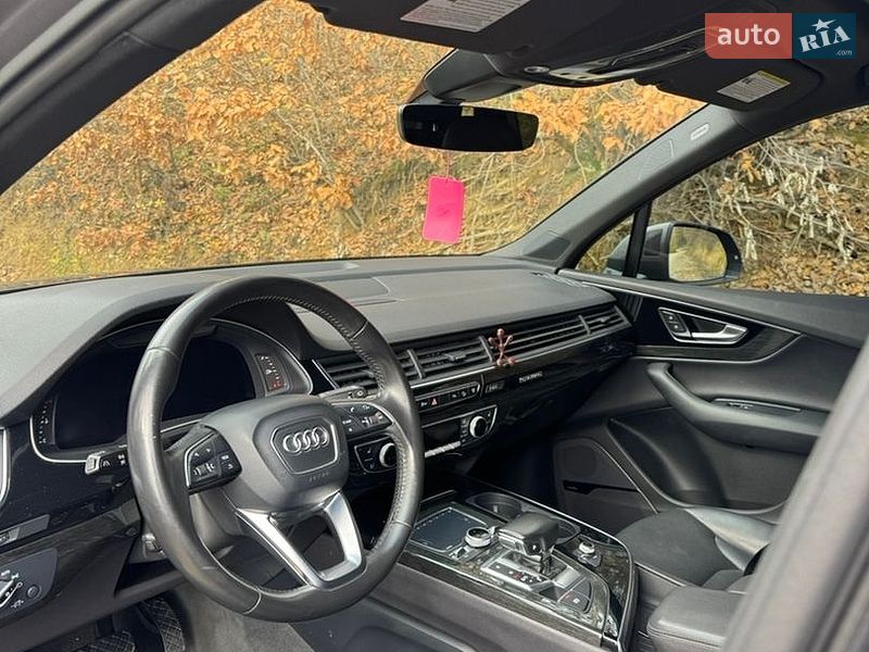 Внедорожник / Кроссовер Audi Q7 2016 в Тячеве