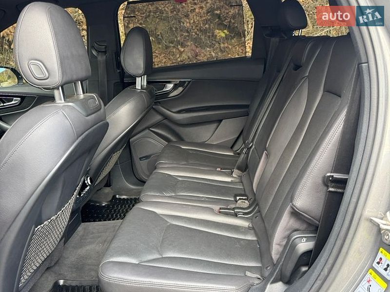 Внедорожник / Кроссовер Audi Q7 2016 в Тячеве