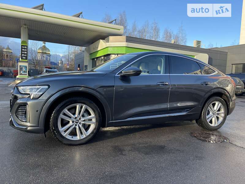 Позашляховик / Кросовер Audi Q8 e-tron 2023 в Хмельницькому