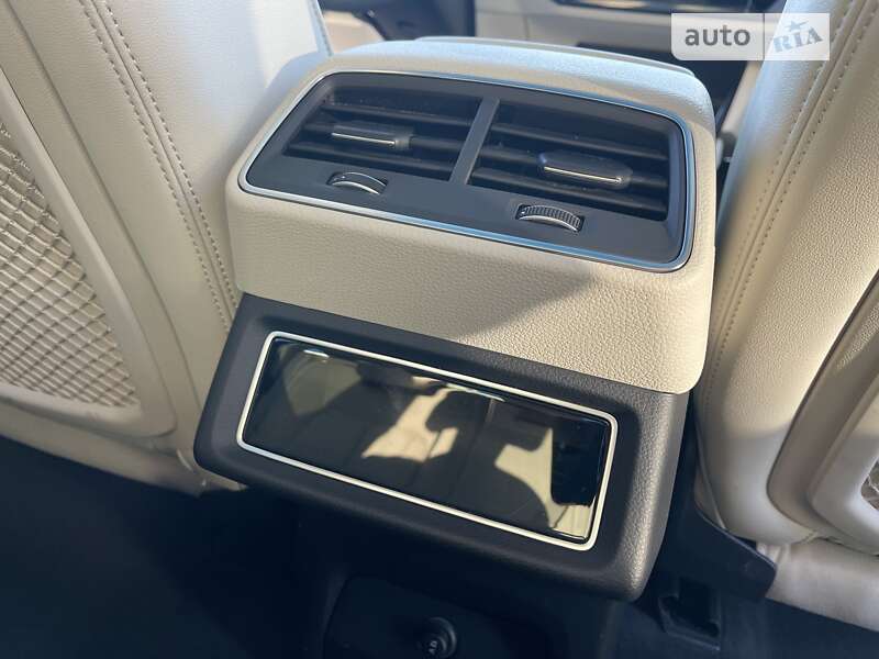 Позашляховик / Кросовер Audi Q8 e-tron 2023 в Хмельницькому