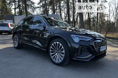 Внедорожник / Кроссовер Audi Q8 e-tron 2023 в Виннице