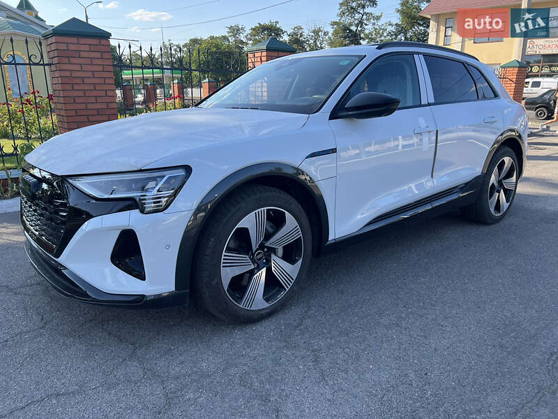 Audi Q8 e-tron 2023