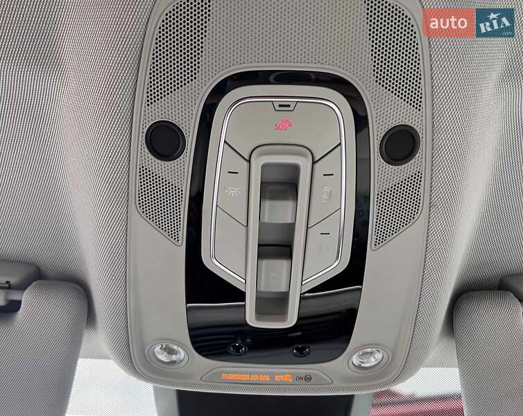 Позашляховик / Кросовер Audi Q8 e-tron 2023 в Львові