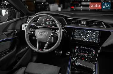 Внедорожник / Кроссовер Audi Q8 e-tron 2023 в 