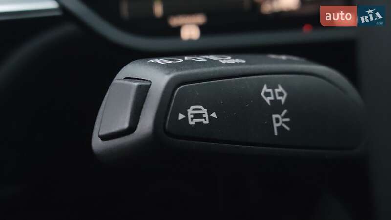 Позашляховик / Кросовер Audi Q8 e-tron 2023 в Хмельницькому