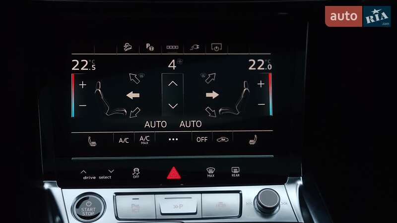 Позашляховик / Кросовер Audi Q8 e-tron 2023 в Хмельницькому