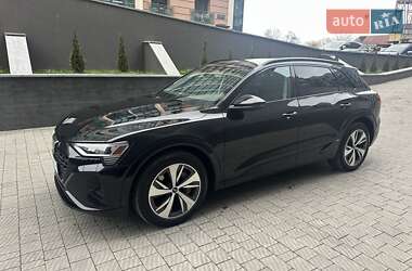 Внедорожник / Кроссовер Audi Q8 e-tron 2023 в Ивано-Франковске