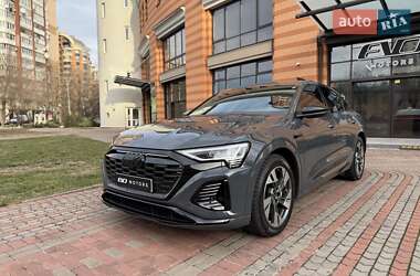 Позашляховик / Кросовер Audi Q8 e-tron 2023 в Києві