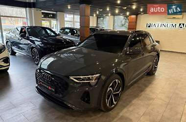 Внедорожник / Кроссовер Audi Q8 e-tron 2023 в 