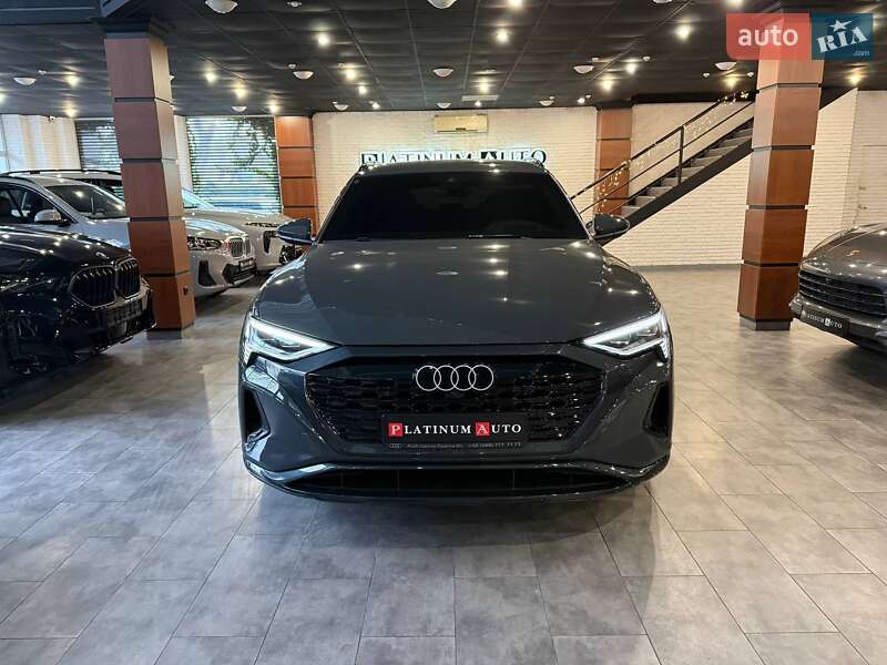 Audi Q8 e-tron 2023