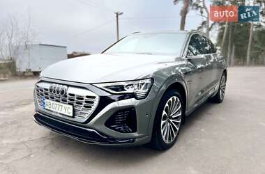 Внедорожник / Кроссовер Audi Q8 e-tron 2023 в 