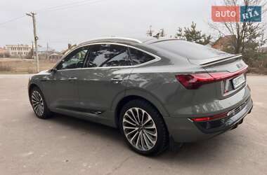 Внедорожник / Кроссовер Audi Q8 e-tron 2023 в 