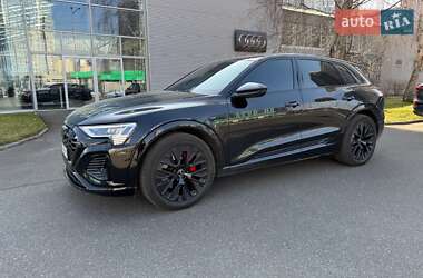 Внедорожник / Кроссовер Audi Q8 e-tron 2023 в 