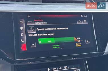 Внедорожник / Кроссовер Audi Q8 e-tron 2023 в 