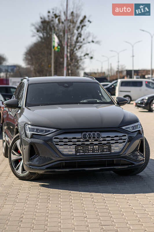 Внедорожник / Кроссовер Audi Q8 e-tron 2023 в Львове