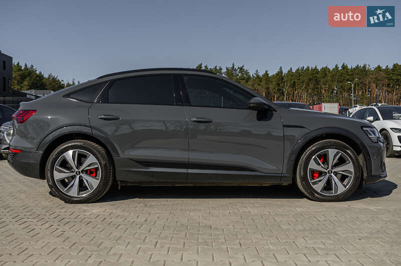 Внедорожник / Кроссовер Audi Q8 e-tron 2023 в Львове