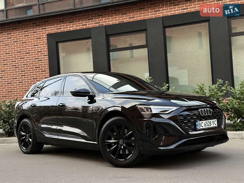 Внедорожник / Кроссовер Audi Q8 e-tron 2023 в Львове