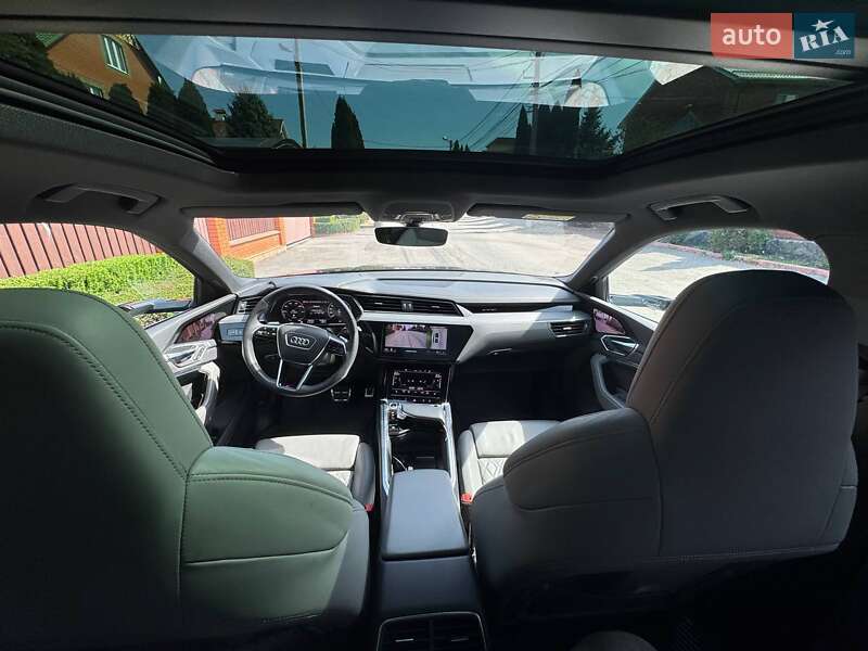 Внедорожник / Кроссовер Audi Q8 e-tron 2023 в Виннице