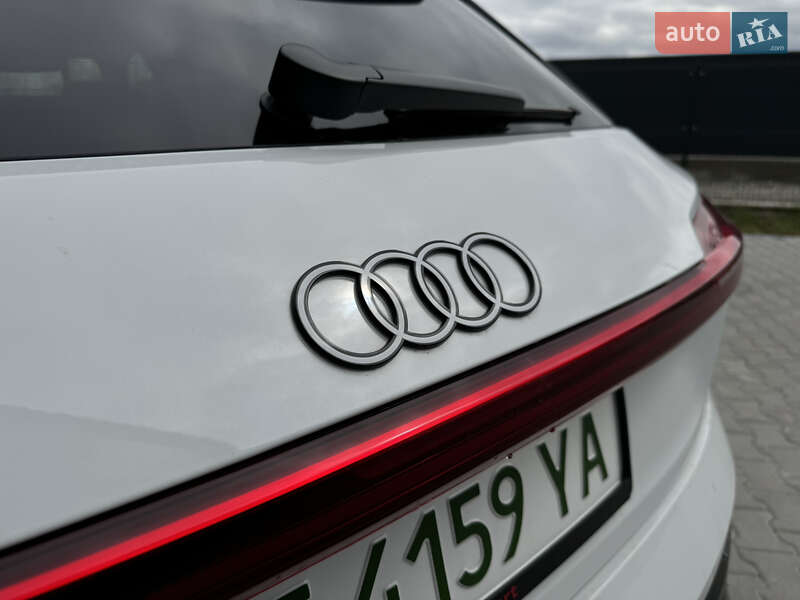 Позашляховик / Кросовер Audi Q8 e-tron 2023 в Івано-Франківську