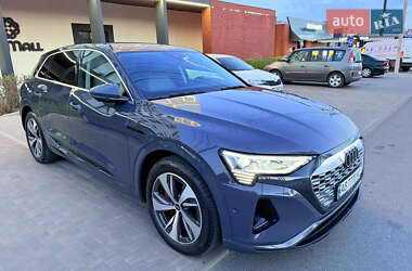 Внедорожник / Кроссовер Audi Q8 e-tron 2023 в 