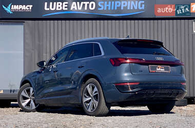 Внедорожник / Кроссовер Audi Q8 e-tron 2023 в 