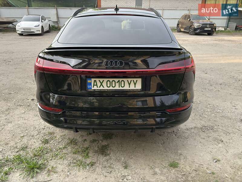 Внедорожник / Кроссовер Audi Q8 e-tron 2023 в Харькове