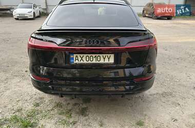 Внедорожник / Кроссовер Audi Q8 e-tron 2023 в 