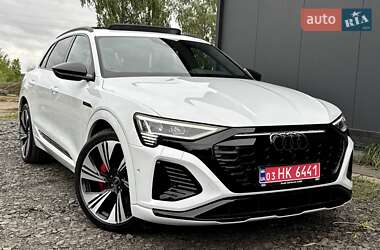 Внедорожник / Кроссовер Audi Q8 e-tron 2024 в 